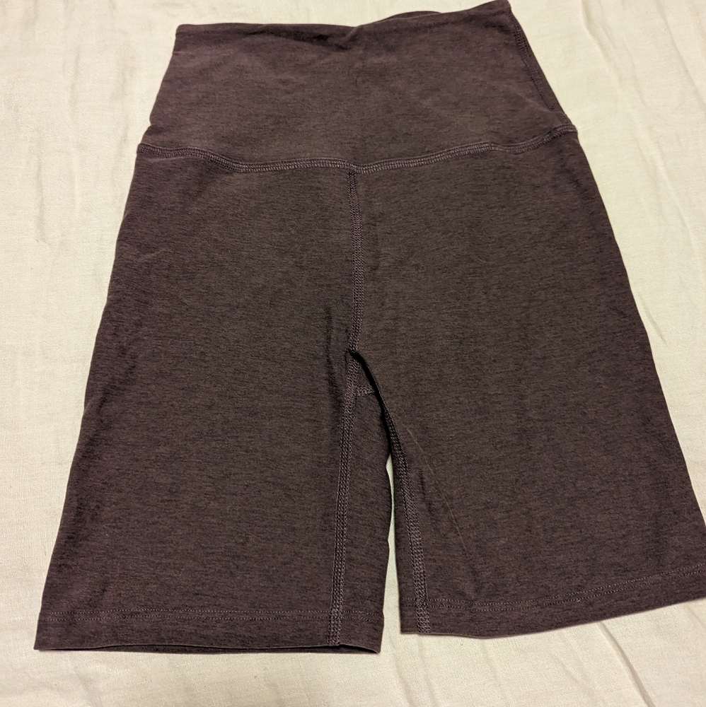 Beyond Yoga Spacedye High Waisted Brown Biker Shorts Size Small